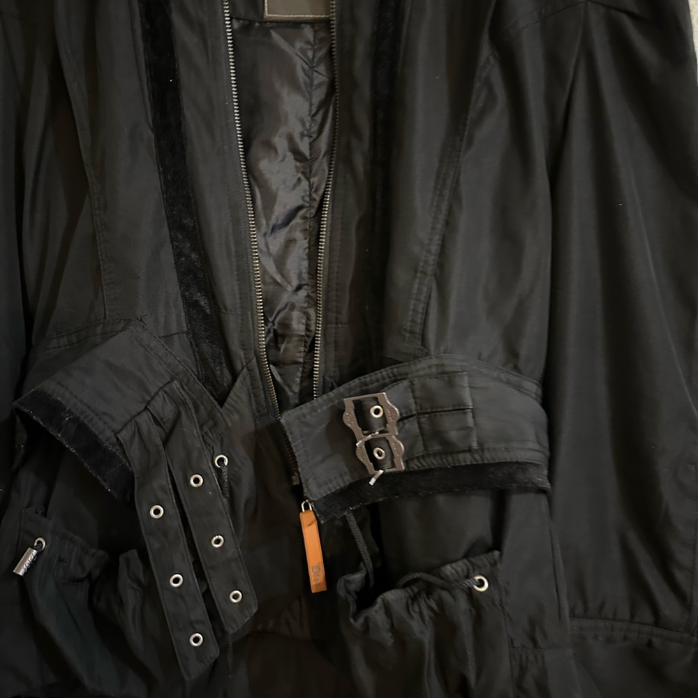 Dior Elegant Black Vest - Picture 5 of 12